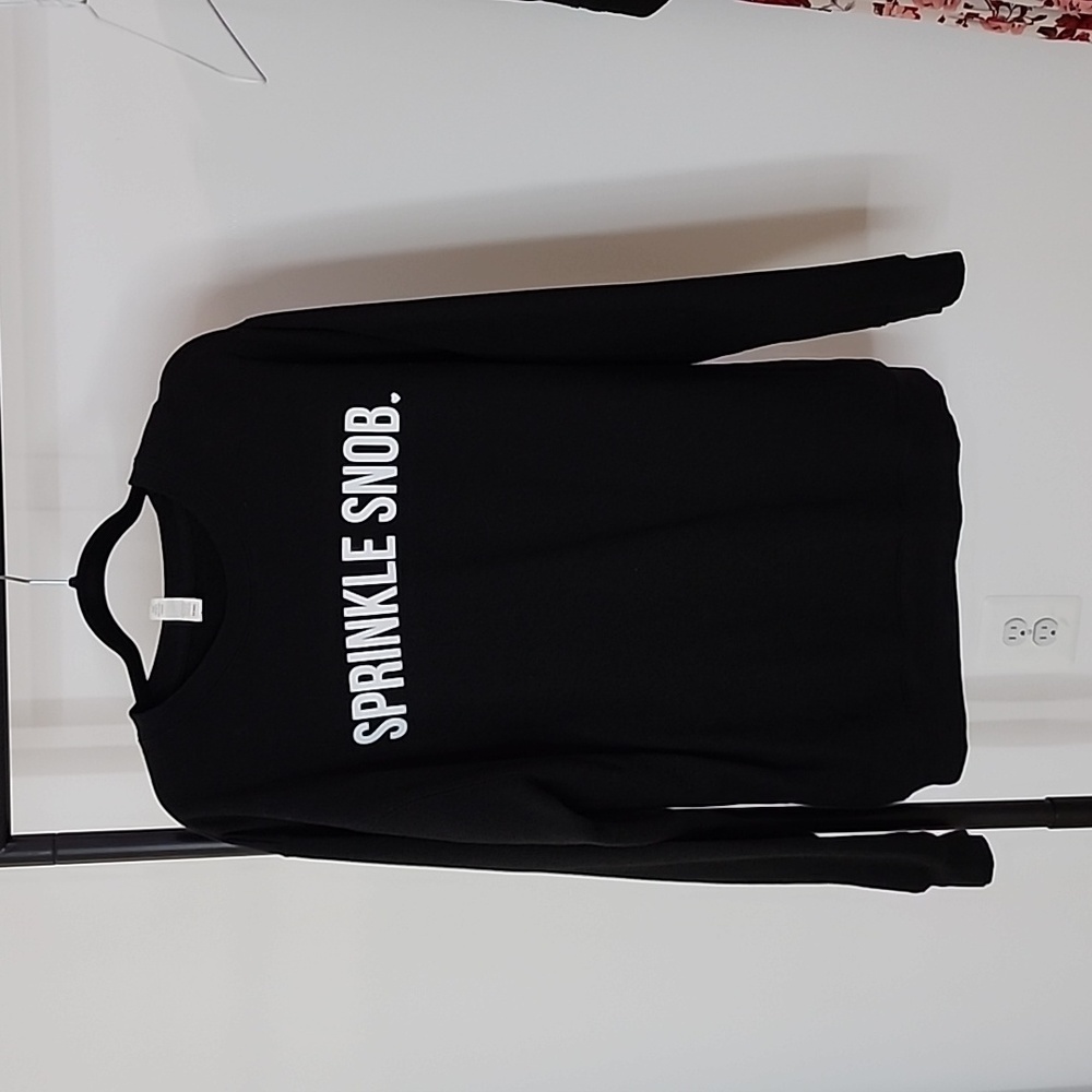 Sprinkle Snob Black sweater Size XL